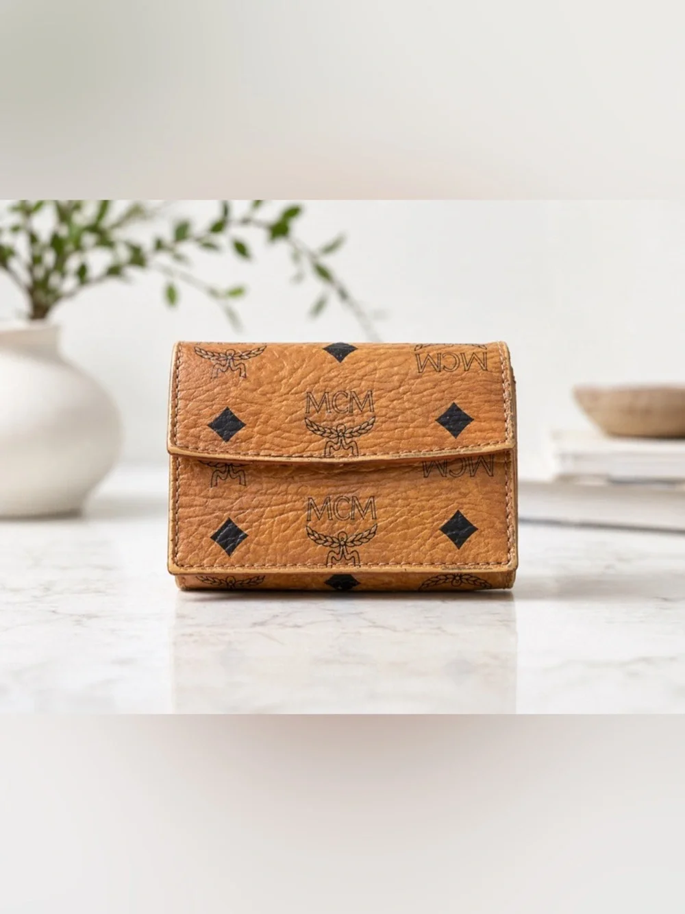 [MCM] Cognac Visetos Logo Compact Leather Tri-Fold Snap Button Unisex Wallet